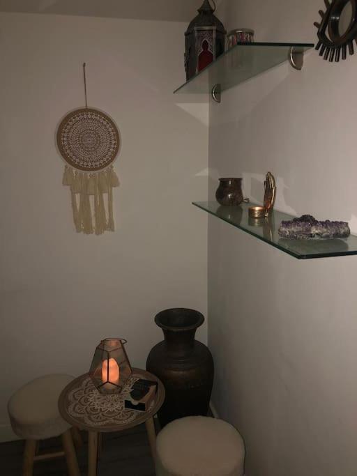 The Retreat, A Relaxing Getaway For Couples Apartment