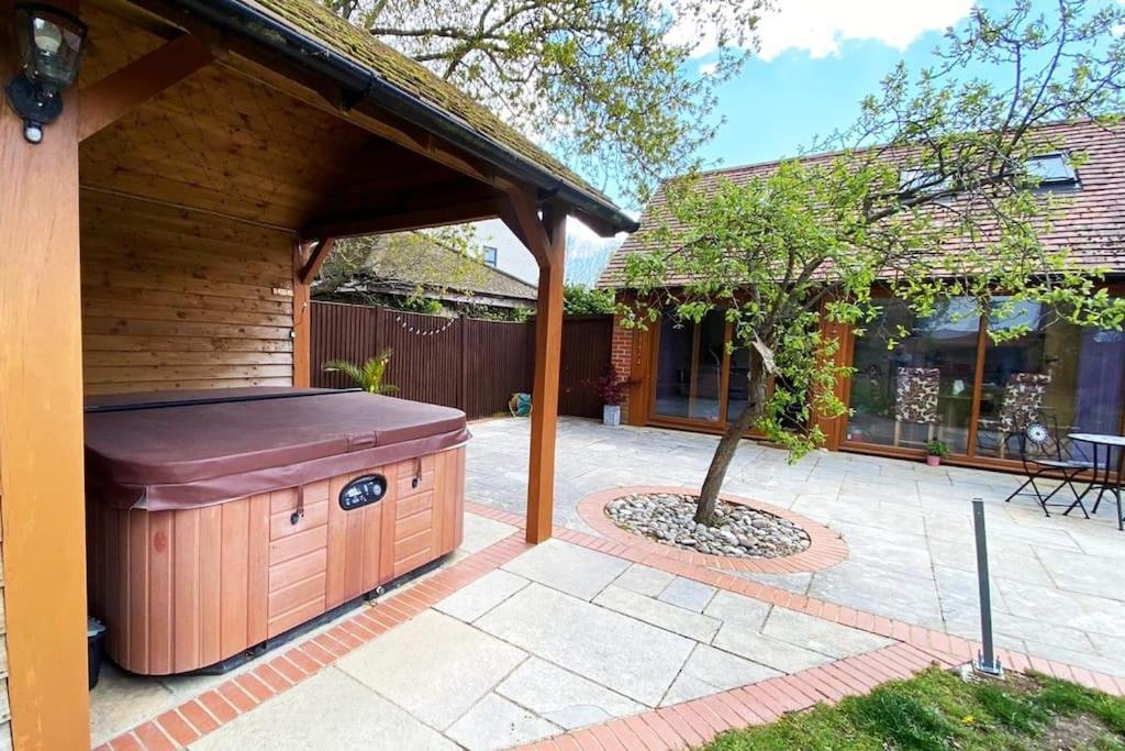 The Retreat, A Relaxing Getaway For Couples