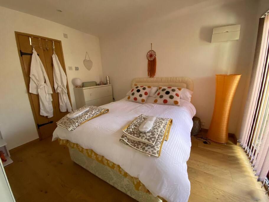 The Retreat, A Relaxing Getaway For Couples Apartment *